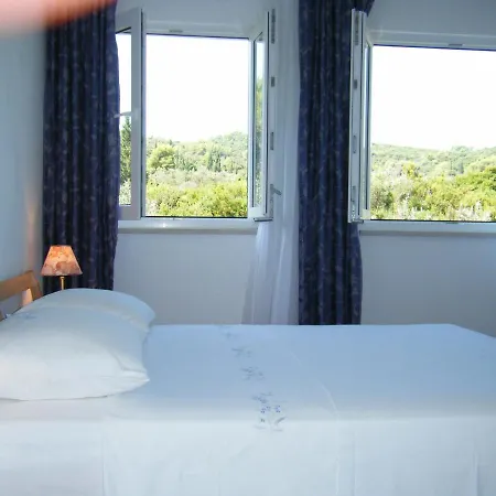 Apartment Green Court *